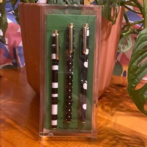 Kate Spade Dots and Stripes Fine Tip Pen Set with Acrylic Tray